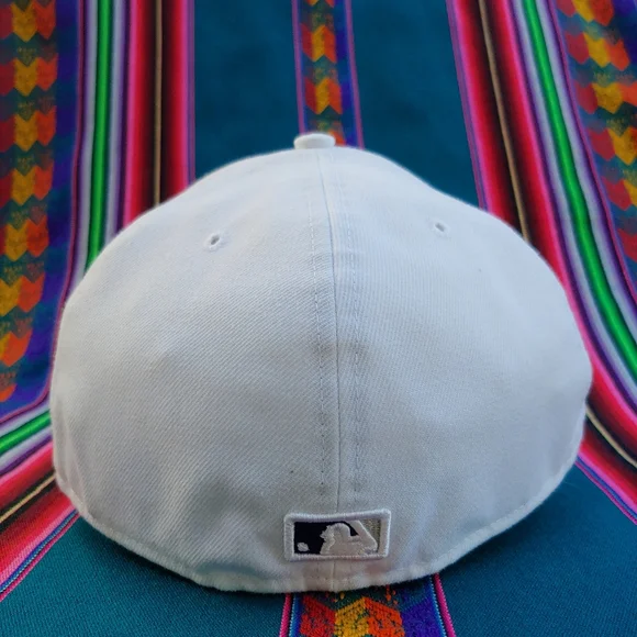 New Era Dodgers 59FIFTY Low Profile 7 3/4 Baseball Cap White Gray and Blue Logo - Picture 7 of 15